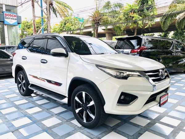 TOYOTA FORTUNER 2.8V SPORTIVO ZIGMA4 4WD เกียร์AT ปี18